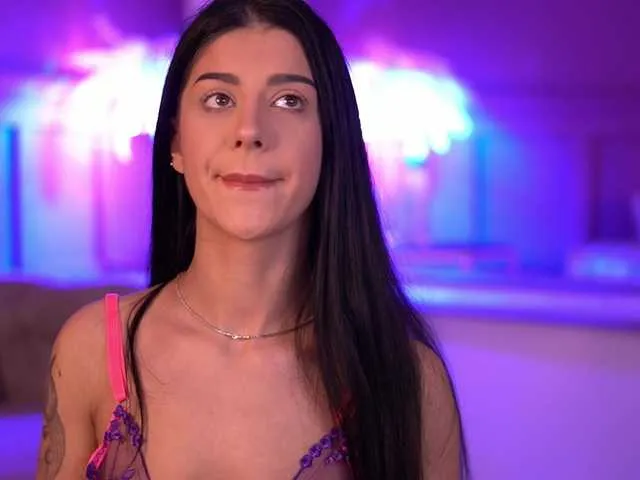 ArinaRhodes on BongaCams