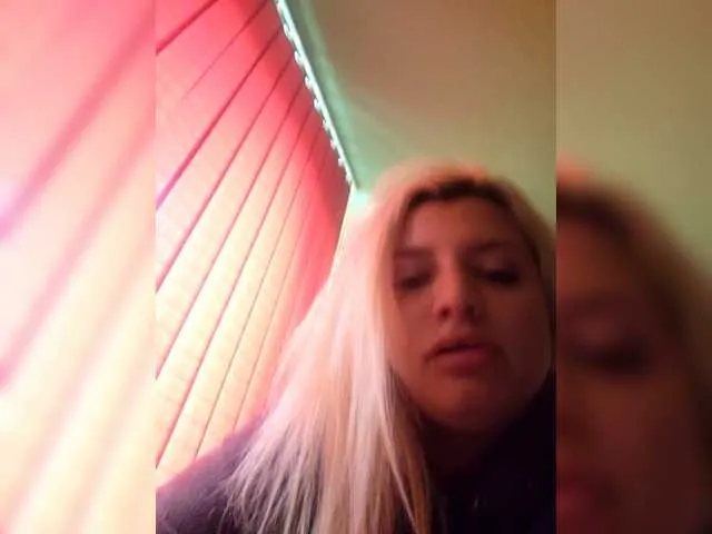 Crazyhotcouple69 on BongaCams