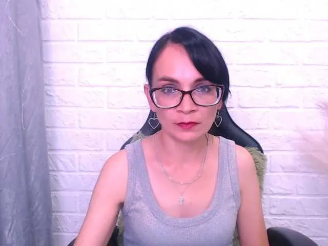 DarkOpiumX on BongaCams