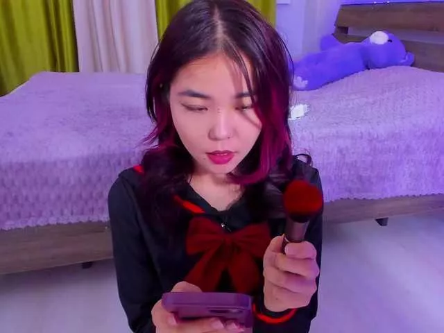 Dollyiaa on BongaCams 
