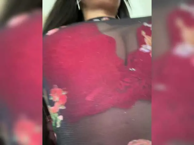 Kiss-krisss on BongaCams 