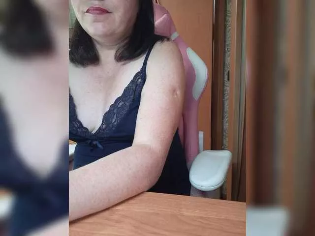 Lola18111 on BongaCams 