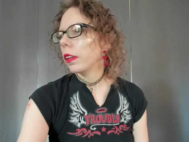 SaraDesireXO on BongaCams 