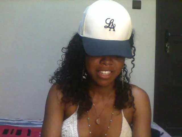 SexyFrenchDoll on BongaCams