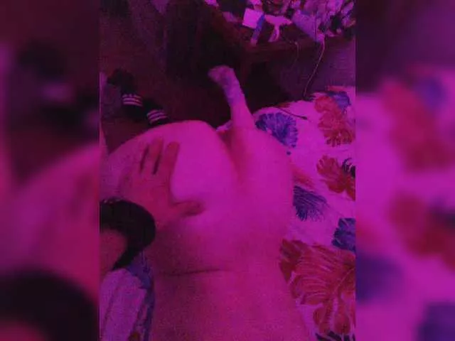 Toffee666 on BongaCams 