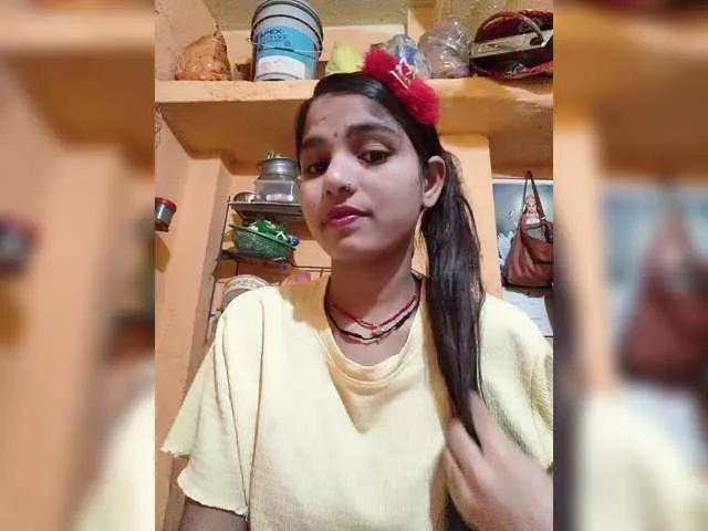 Tunnidelhi on BongaCams 