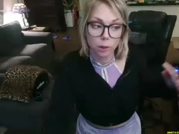 aliceliddell710 — Cum Edge with me, First to cum loses #mommy #bush #party #tease #smile