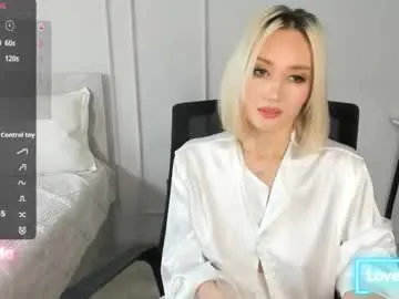 amiwong — Let's dance!  #asian #bigboobs #cum #squirt - Goal: top off [424 tokens remaining]