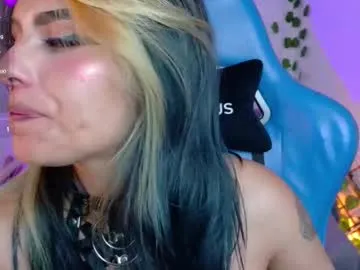 blue_kittenn — // Fav Pttrns: 25/30/60/90/99/100/120// - Goal: Sweet orgasm & Squirt [147 tokens left] #smoke #squirt #anal #tease #cute