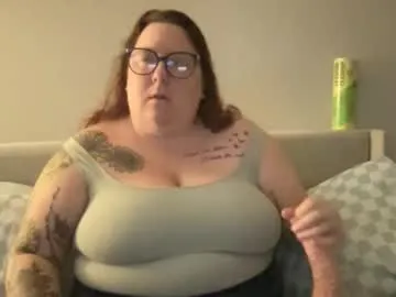 brookenicole3 — #newbie #voyeur #exhibitionist   #bbw #femdom #strapon #handjob #happyhumpday