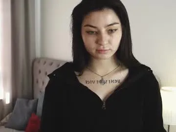 christinlaurie — You'll Never Walk Alone :) Goal: Make Top shorter and touch the belly ^^    #18 #teen #brunette #smalltits #shy [50 tokens remaining]