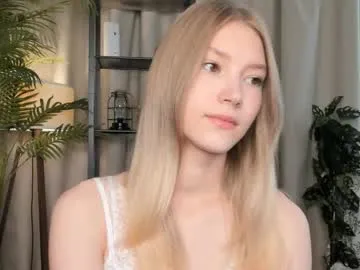 eternity_cuite — tongue out and lick lips  #18 #blonde #teen #shy #skinny [60 tokens remaining]