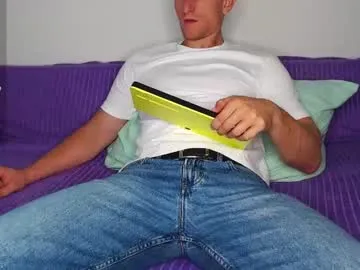 golov176 on Chaturbate 
