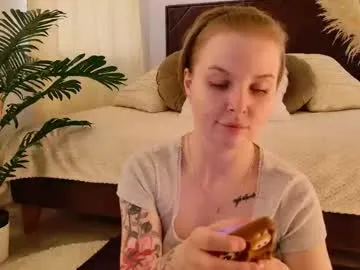 gwenhilton — GOAL: Tease you with my ass! #german #cuckold #sph #joi #cei [399 tokens remaining]