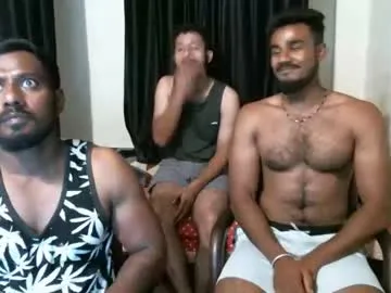 indiandesiguys2023 on Chaturbate 