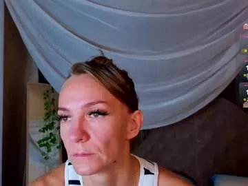 jesica_moon_peachy — GOAL: show off passionated panty [6 tokens remaining] Goof night! Let's make my heart bit faster... #mature #milf #smalltits #flexible #skinny