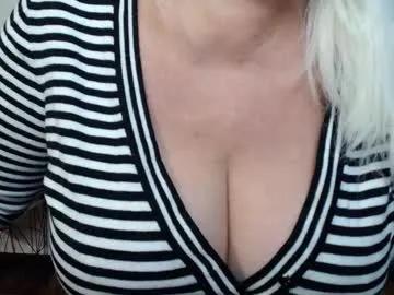 kamaliasim — tip if u love me #bigboobs #bigass #stockings #milf #deepthroat