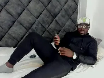 latrellx7 — GOAL: lick fingers and wet cock Good morning, come see me! #ebony #lovense #bbc #monstercock #hairy