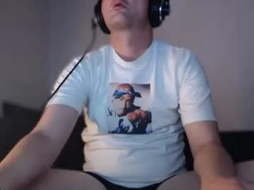 mcmike_es on Chaturbate 