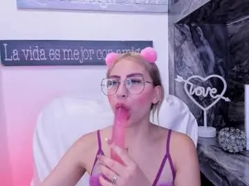 miss_rhenna on Chaturbate 