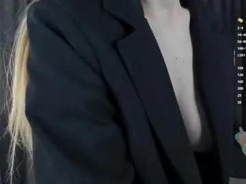 mooncutie_girl on Chaturbate 