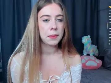 mooncutie_girl on Chaturbate 