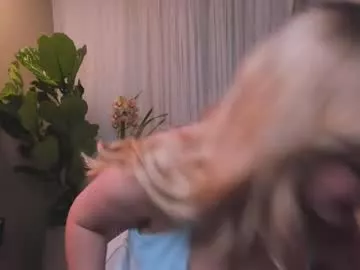 nancydiamonds1 on Chaturbate 
