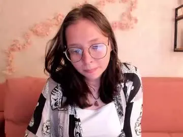 noora_moore on Chaturbate 