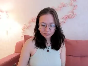 noora_moore on Chaturbate 