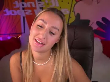 paolamola — happy friday #atm #bigpussylips #flexible #anal #twerk