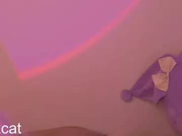 piinkcat on Chaturbate 