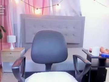 saralandry on Chaturbate 