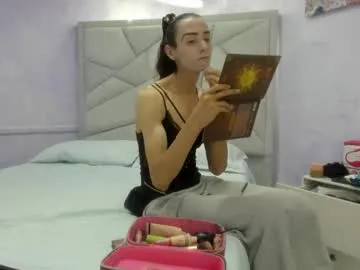 shantala_nastasiia — GOAL: show cock hard [13 tokens remaining] Between the masculine and the feminine  #bigcock #transgender #bigballs #latina #ass