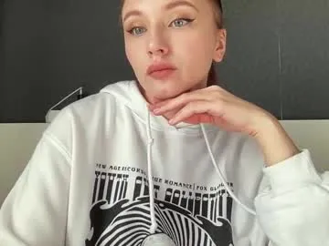 sweet_molly15 — GOAL: Hurd cum show in shower [9898 tokens remaining] hey:) #braces #shy #teen #cute #redhead