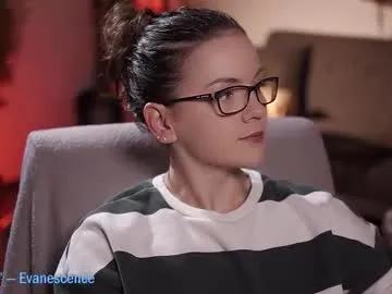 tiffanyriox — Join the room for some late night jams !! #mistress #feet #smoke #sph #mature