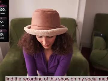 venus_in_jeans — hello!  tip 999 for 6 min of toy control [999 tokens remaining]