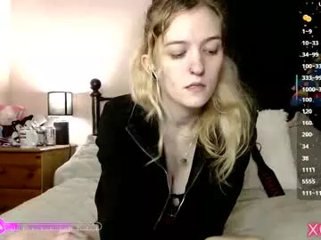 xelliee_rosex on Chaturbate 