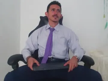 xxxhome_alonexxx on Chaturbate 