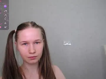 yana_squrel_22 on Chaturbate 