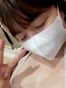 __lilibae69__ on StripChat 