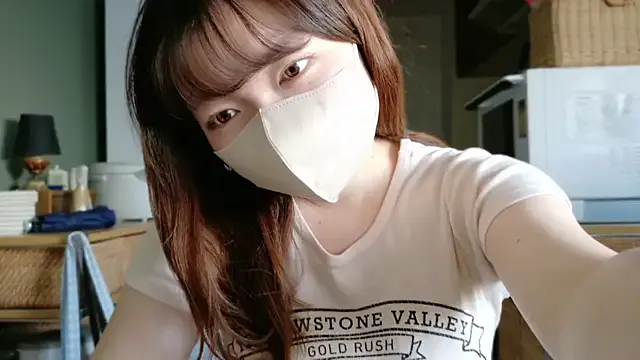 _Yui_ — Freechat on StripChat