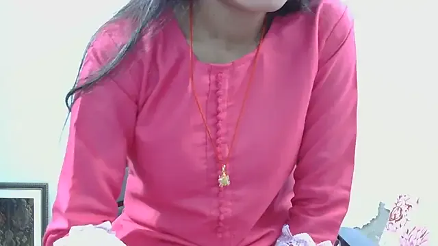 Aarti_misty71 on StripChat 