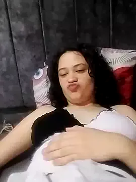 alana_2024 on StripChat 