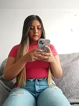 alana_69 on StripChat 