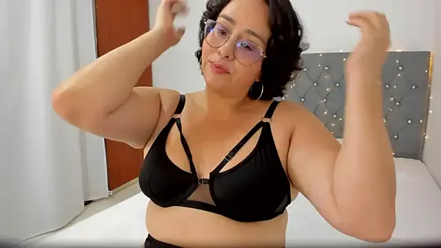 AnastaciaBlues on StripChat 
