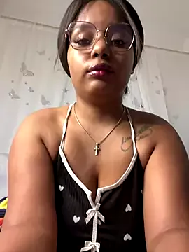 AnnePrince- on StripChat 