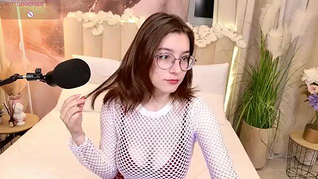 AnnyNextDoor on StripChat 