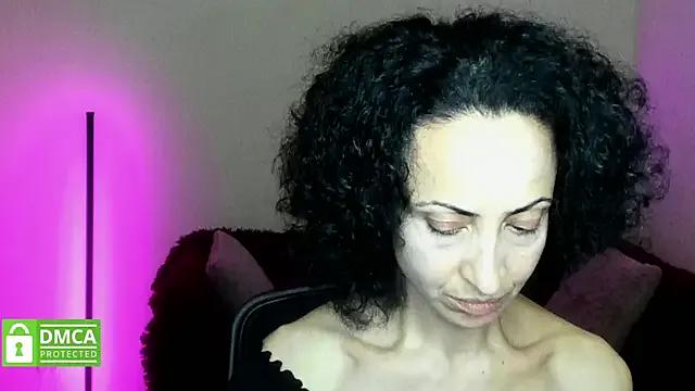 Arianasweety23 on StripChat 