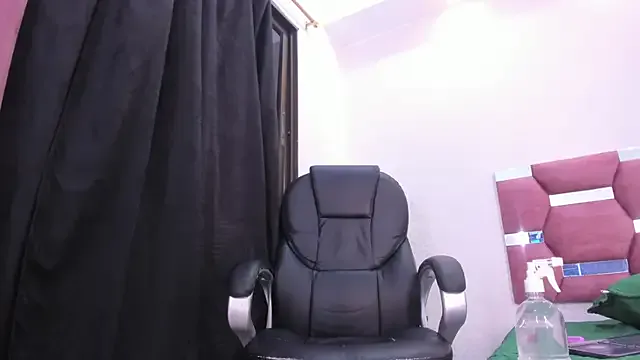 AvaGrey_ — Stripdance / Naked + oil