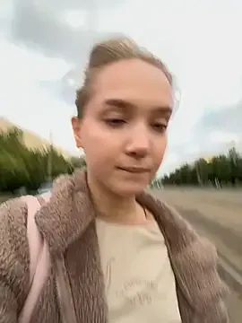 bambi_lu on StripChat 